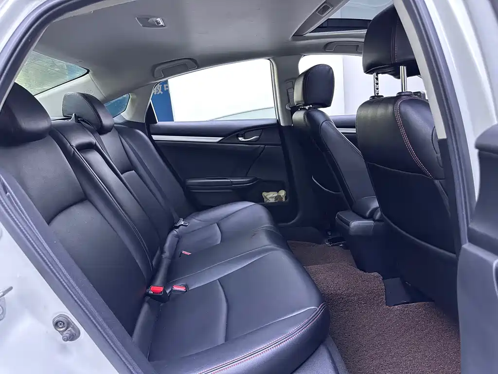 Honda Civic — миниатюра 13