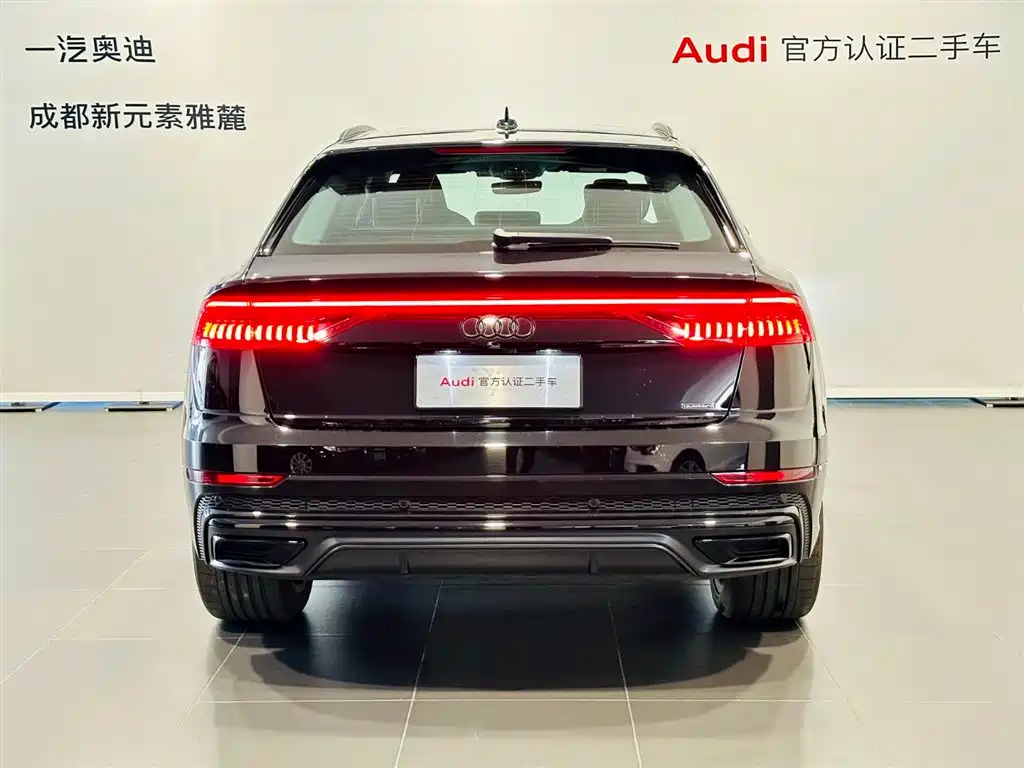 Audi Q8 2023 55 TFSI Premium