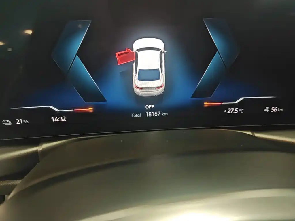 BMW i3 — миниатюра 12