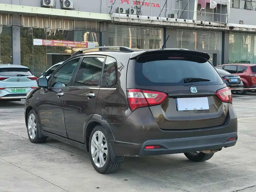 Suzuki Liana A6 — миниатюра 4