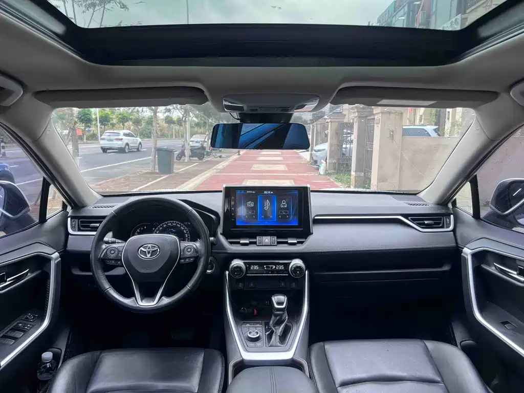 TOYOTA RAV4 RONGFANG