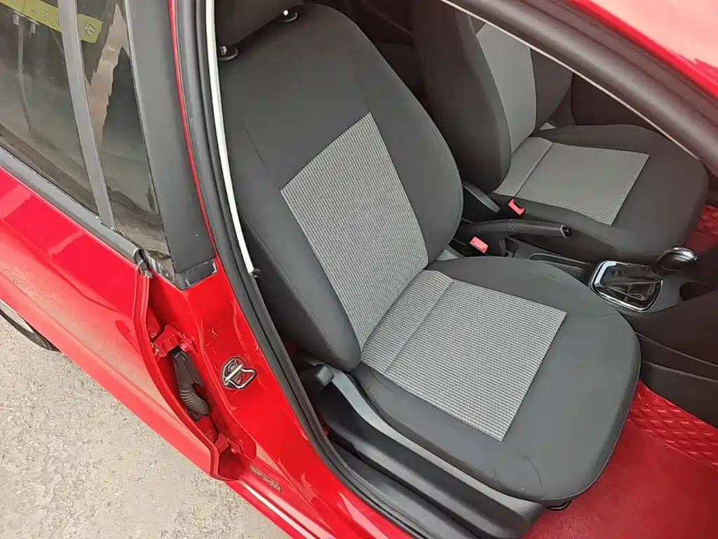 Volkswagen Polo — миниатюра 25