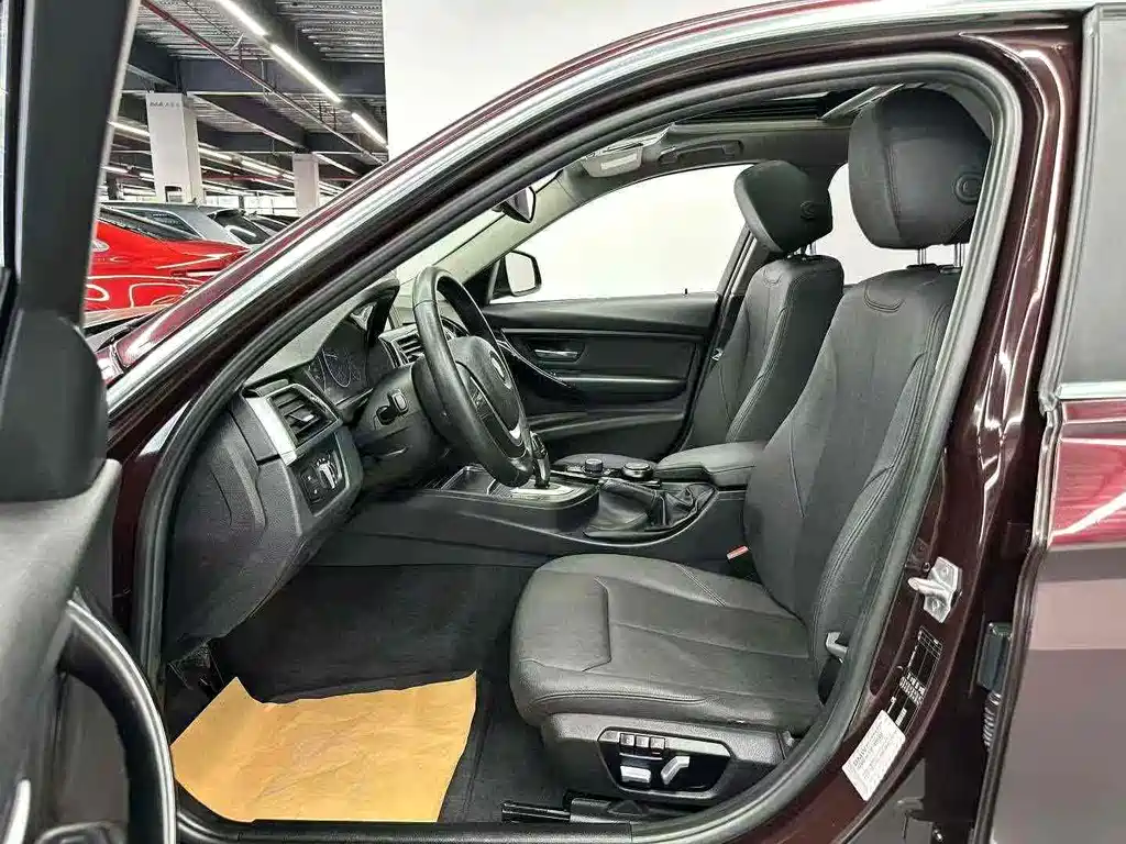 BMW 3 Series — миниатюра 5