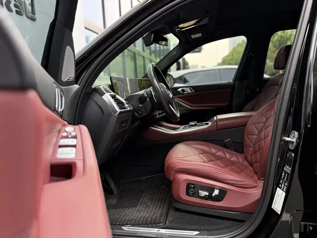 BMW X5 2023 xDrive 40Li M Sport