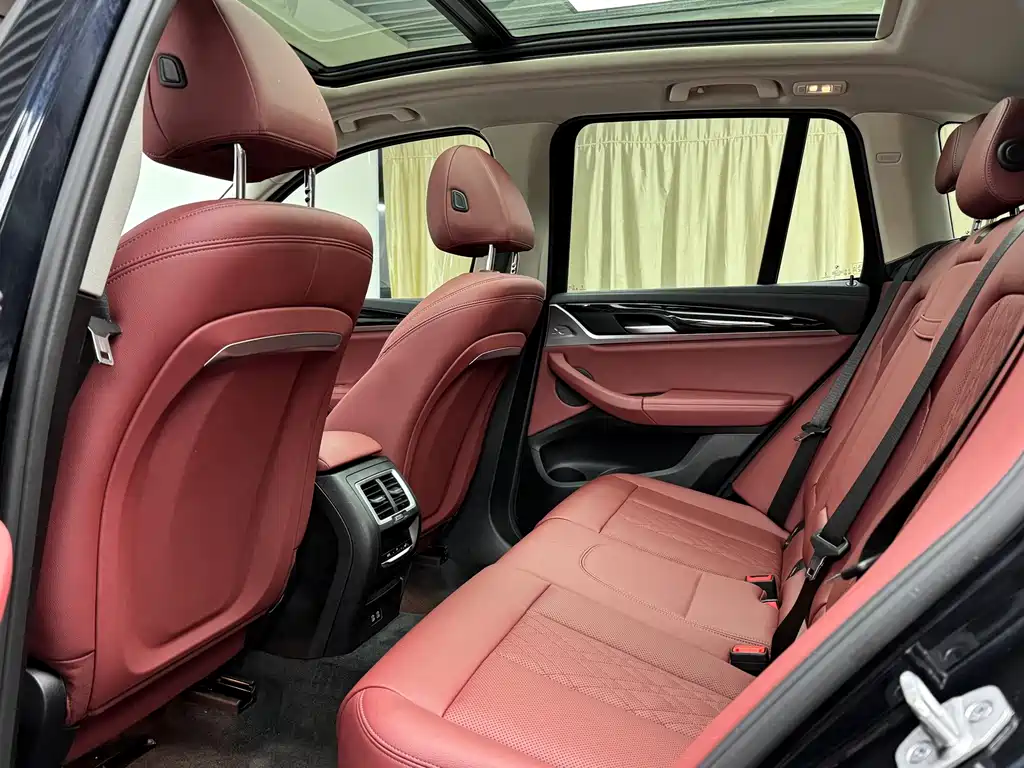 BMW iX3 — миниатюра 8