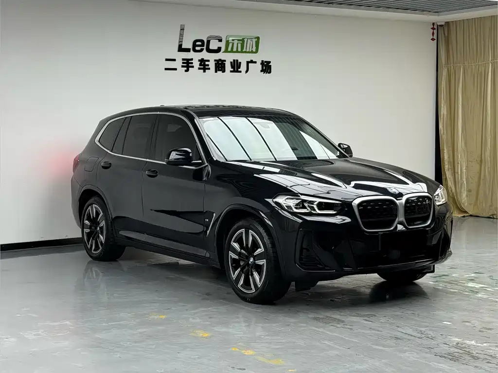 BMW iX3 — миниатюра 3