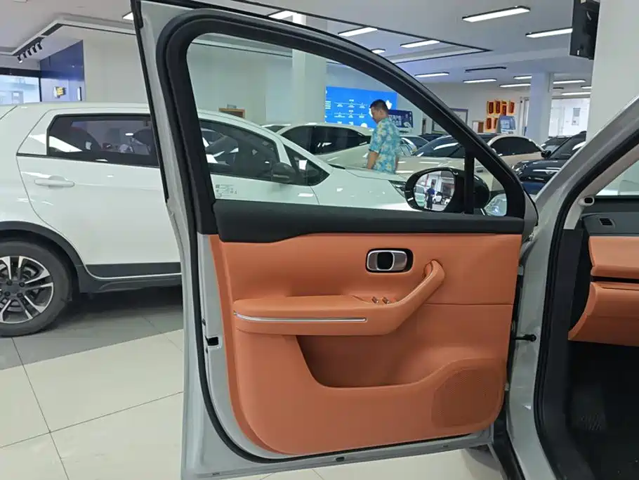 Leapmotor Leapmotor C10 — миниатюра 7