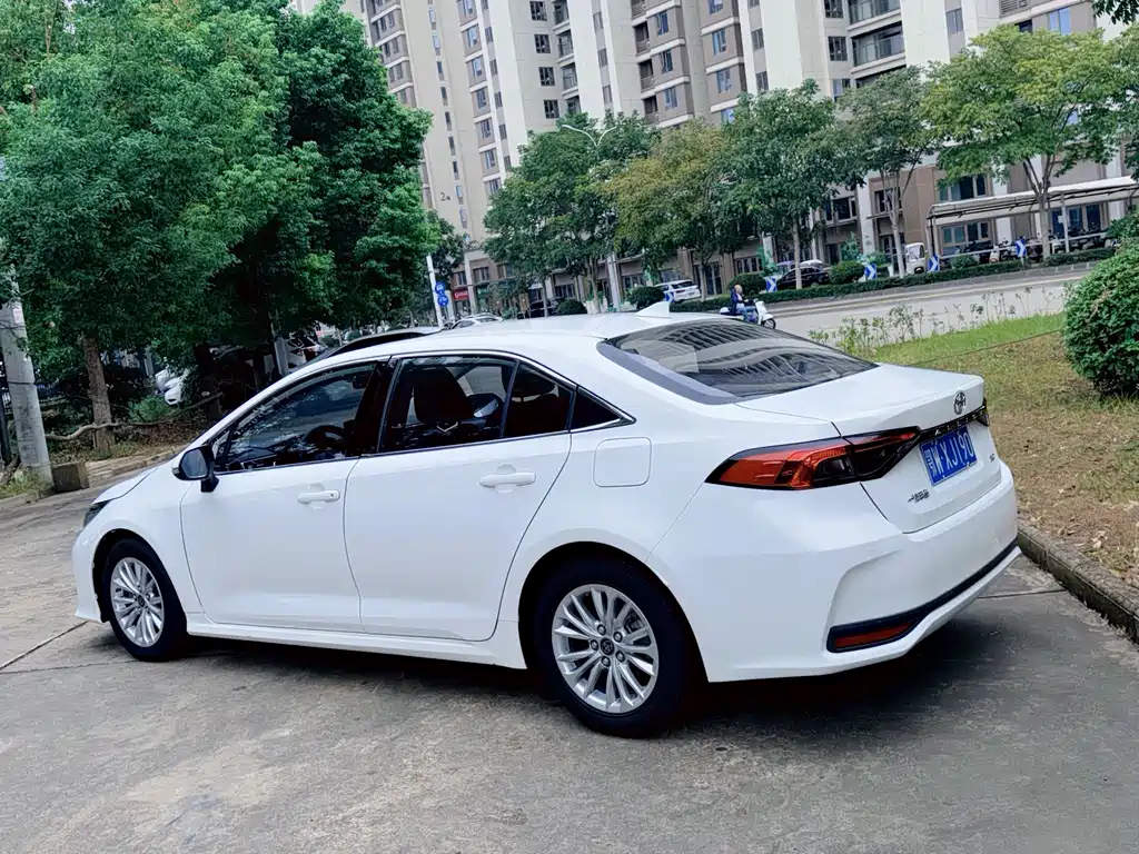 Toyota Allion — миниатюра 4