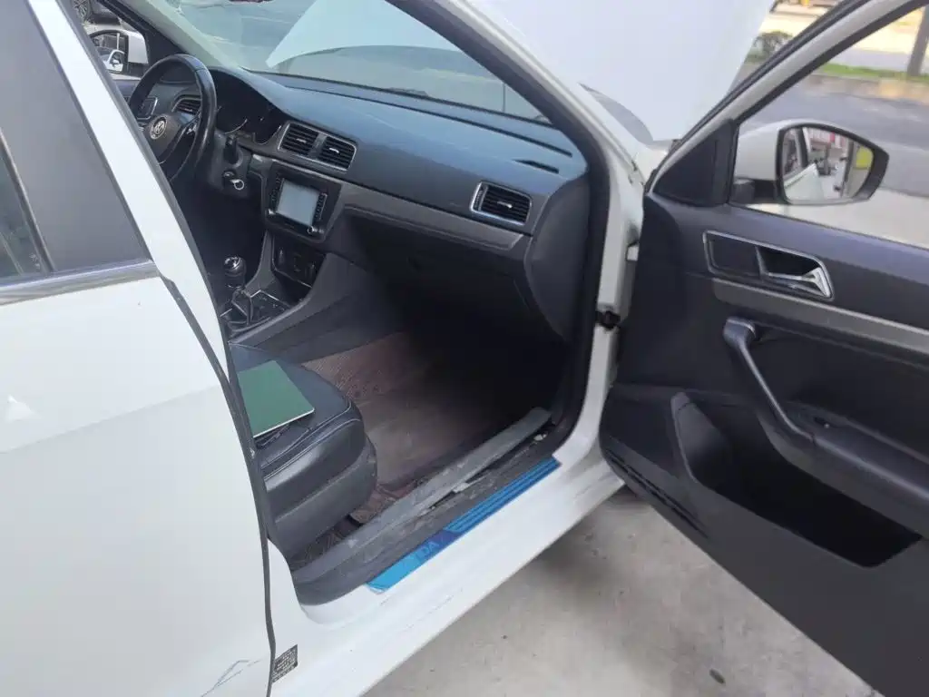 Volkswagen Lavida — миниатюра 19