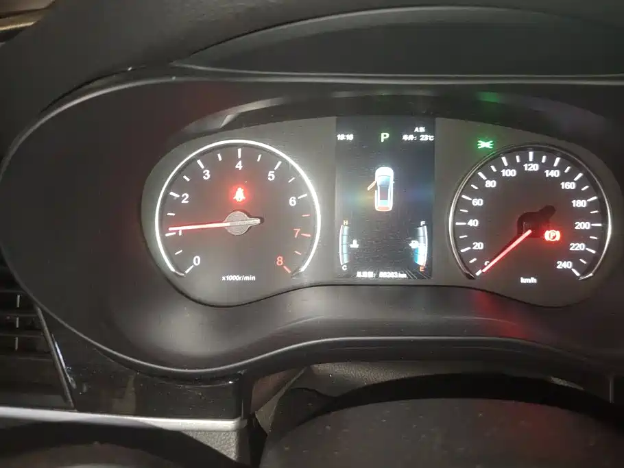 BYD MAX — миниатюра 14