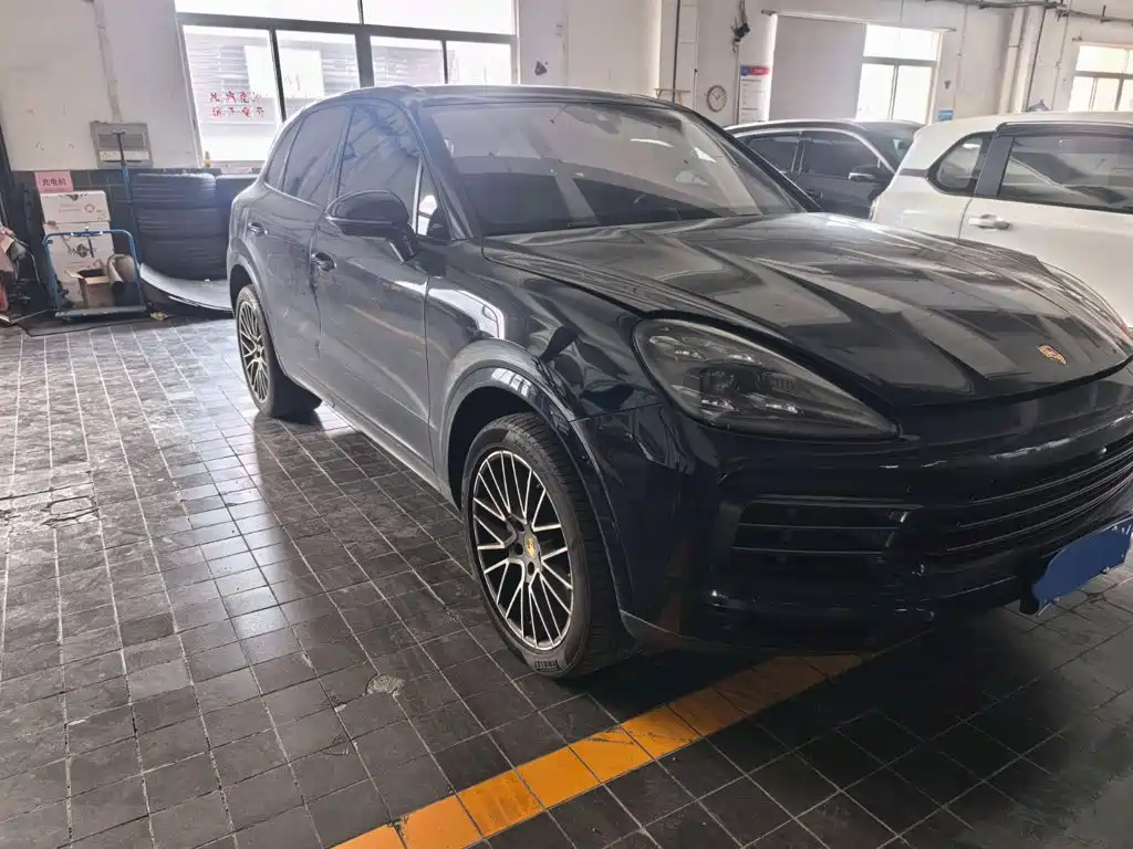 Porsche Cayenne — миниатюра 2