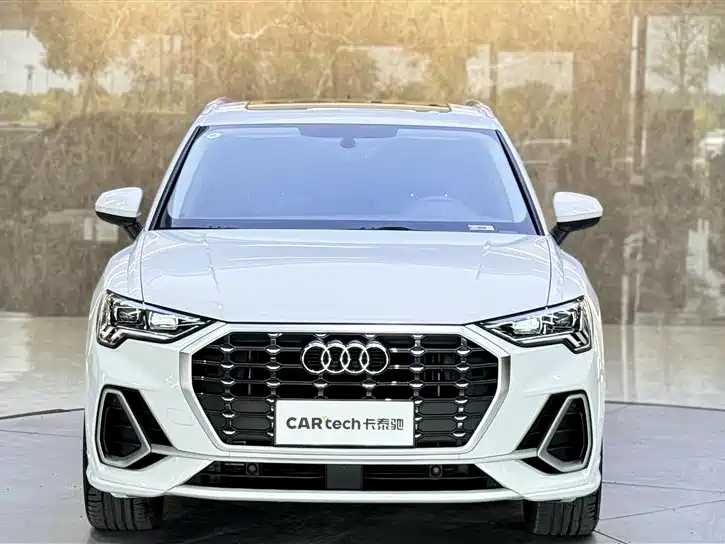 Audi Q3 2023 35 TFSI Fashion (1.5T)