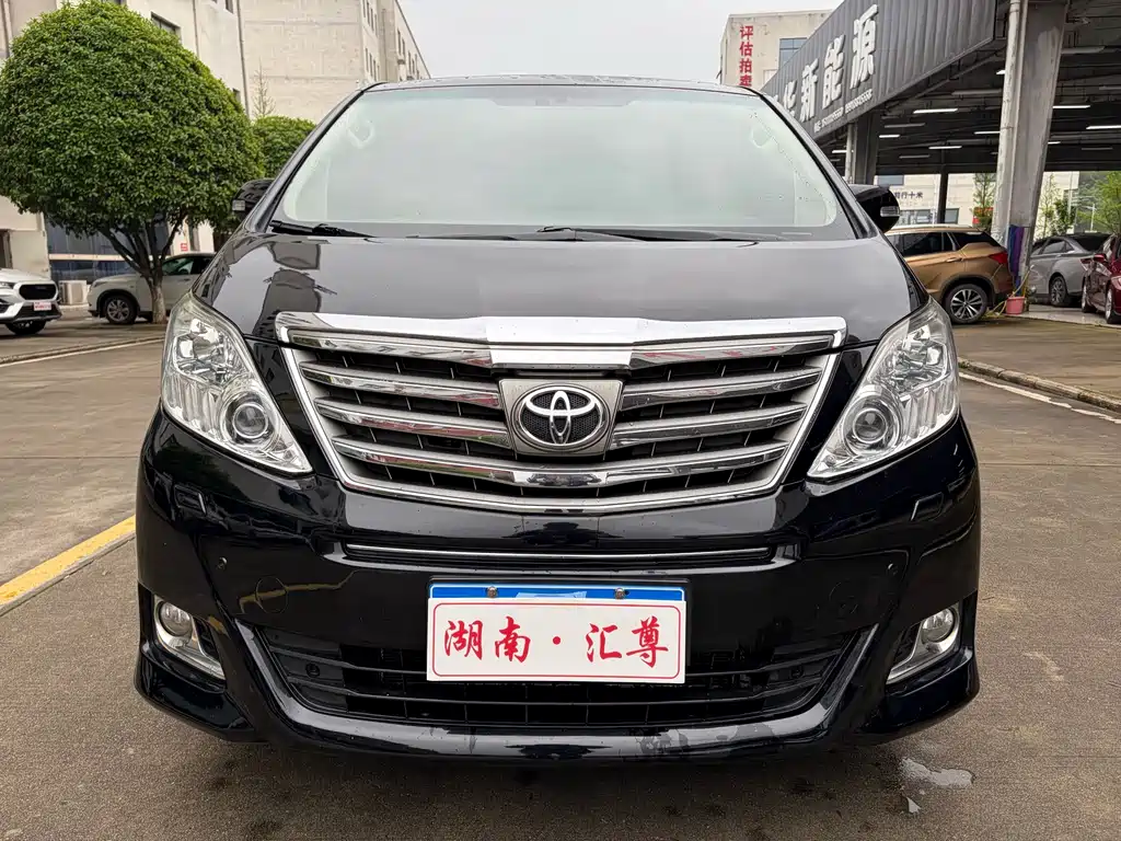 Toyota Alphard 2012 3.5L Luxury
