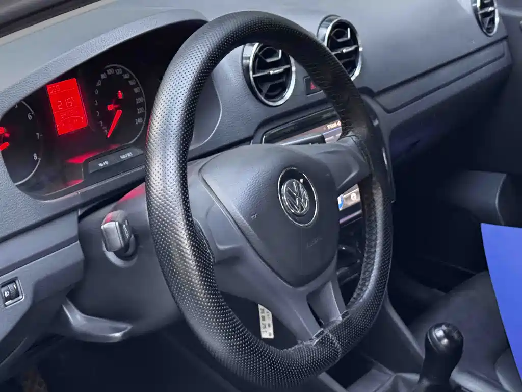 Volkswagen Jetta — миниатюра 20