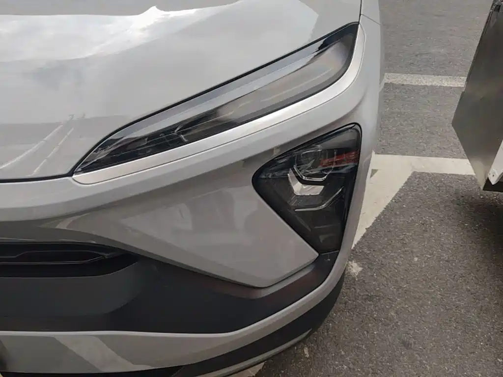 NIO ES6 — миниатюра 24