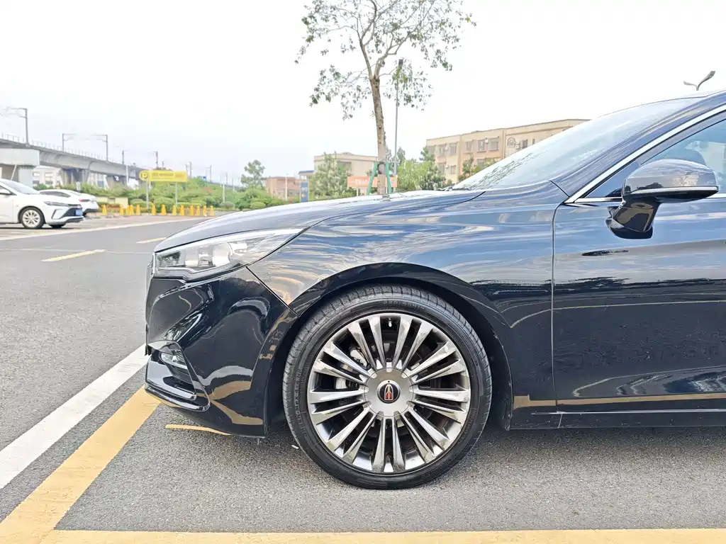 Hongqi Hongqi H5 — миниатюра 24