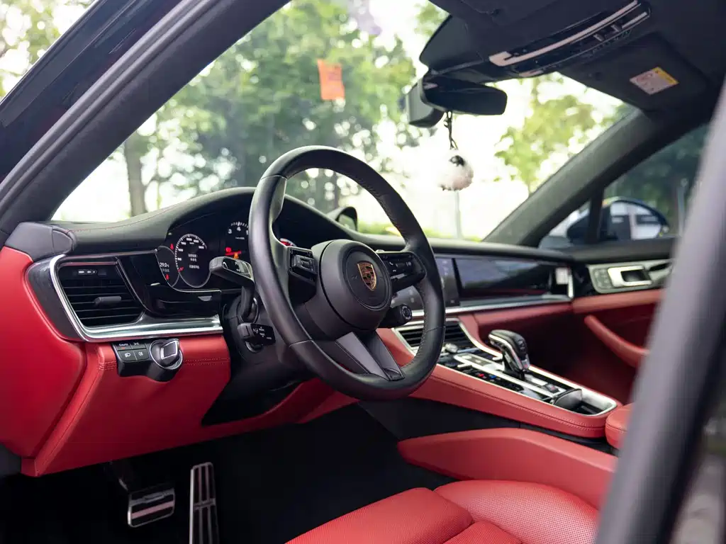 Porsche Panamera — миниатюра 9