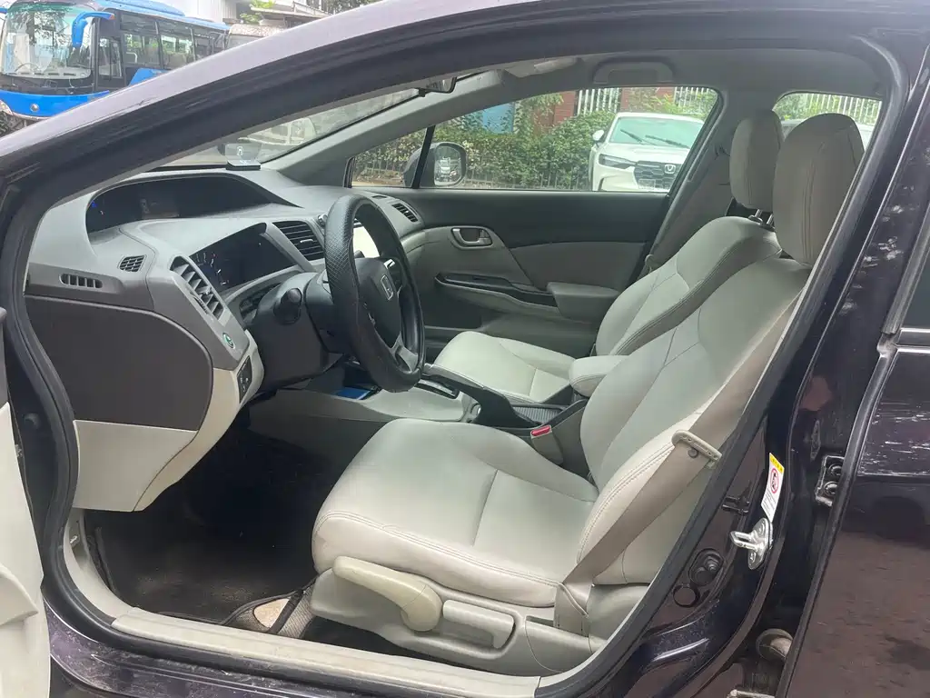 Honda Civic — миниатюра 4
