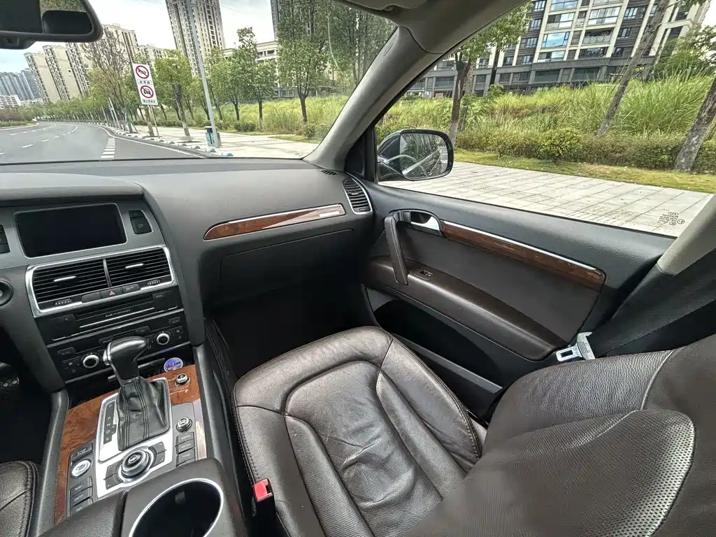 Audi Q7 — миниатюра 18