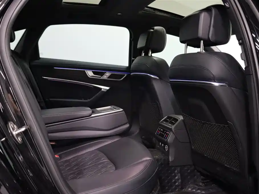 Audi A6L — миниатюра 6