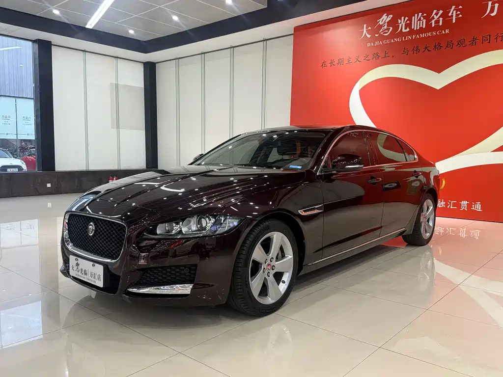 Jaguar XFL — миниатюра 5