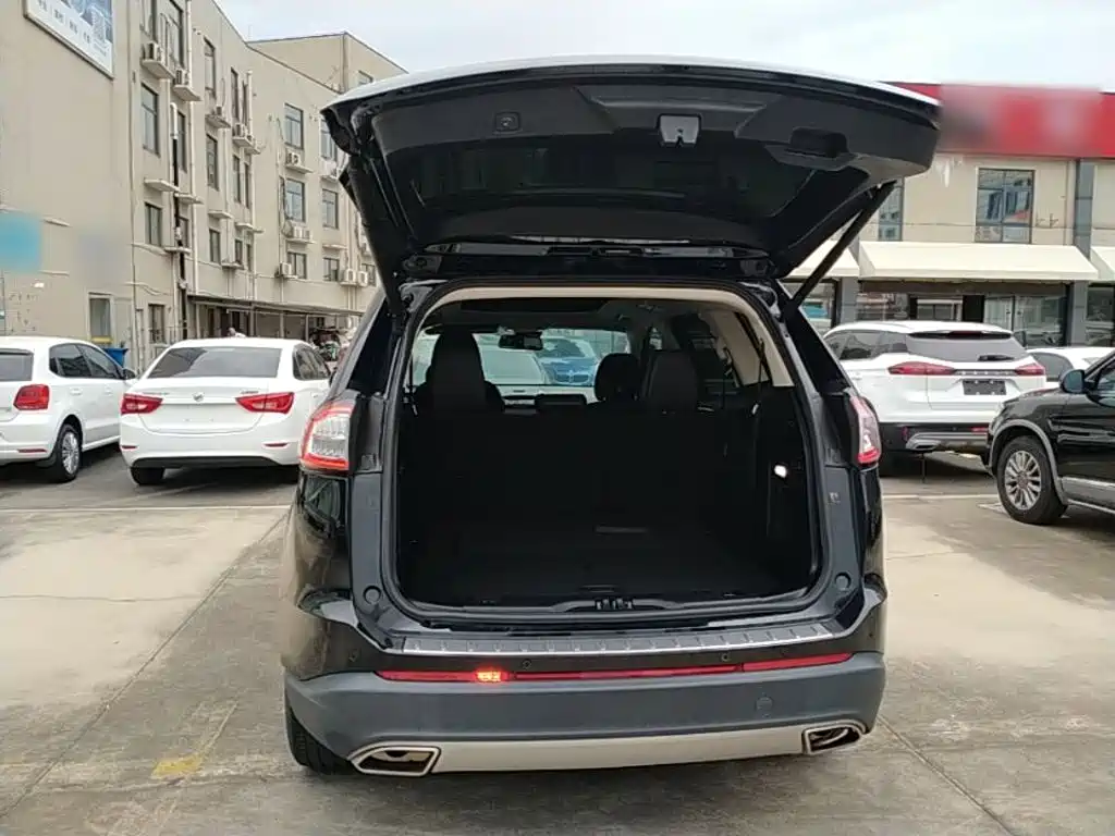 Ford Edge — миниатюра 19