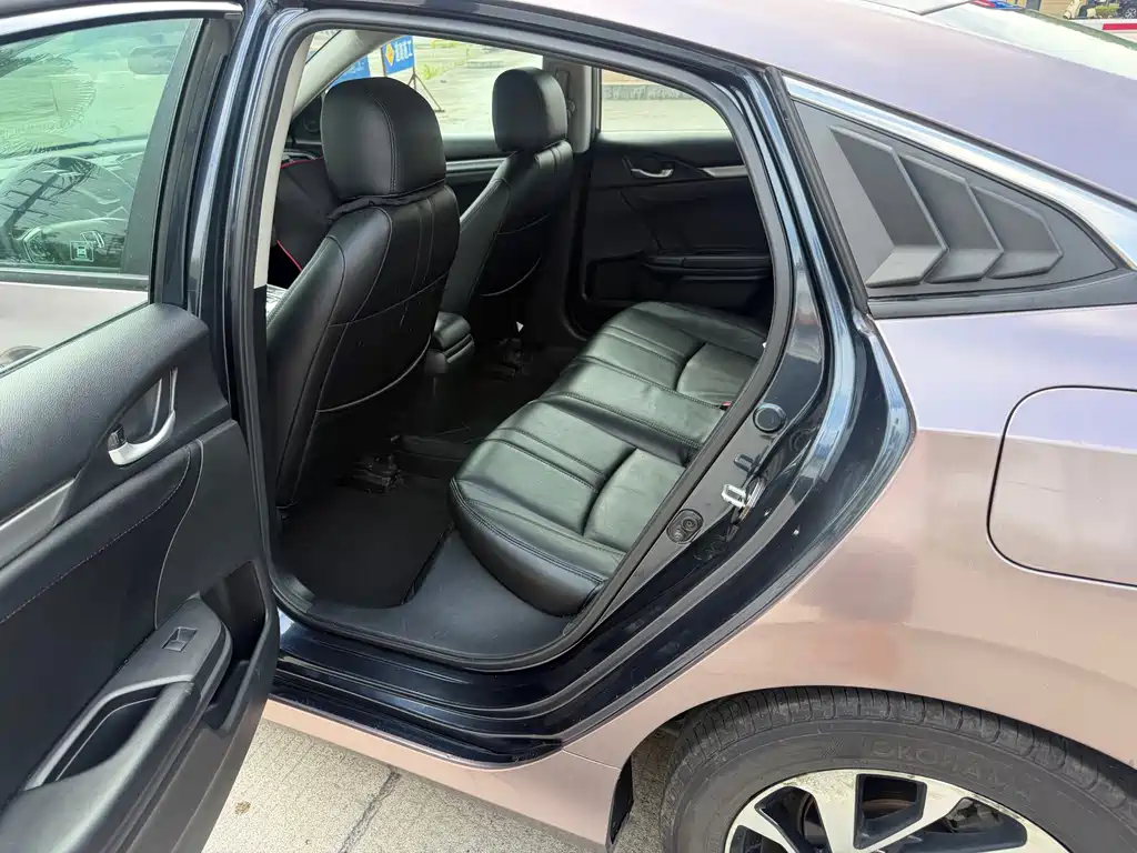Honda Civic — миниатюра 6