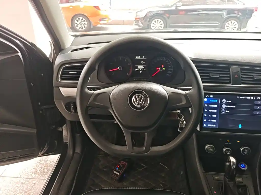 Volkswagen Lavida — миниатюра 11