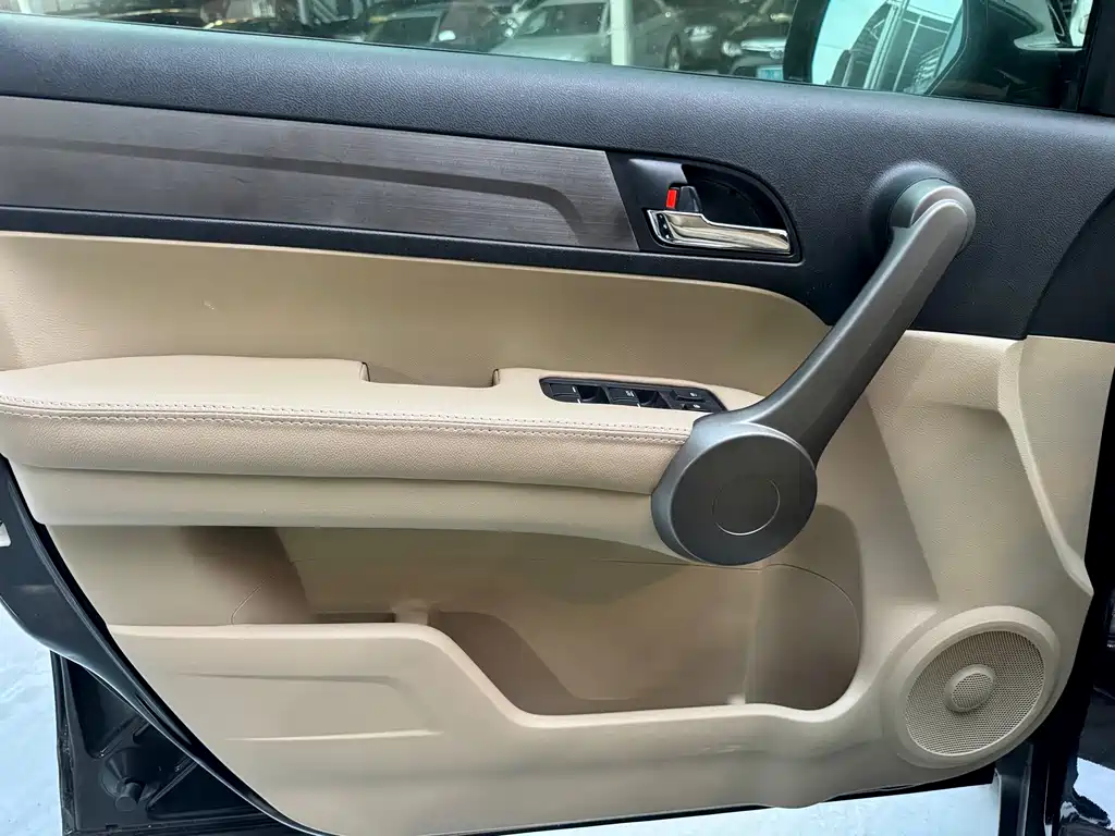 Honda CR-V — миниатюра 25