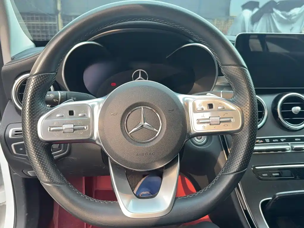 Mercedes-Benz C-Class — миниатюра 3