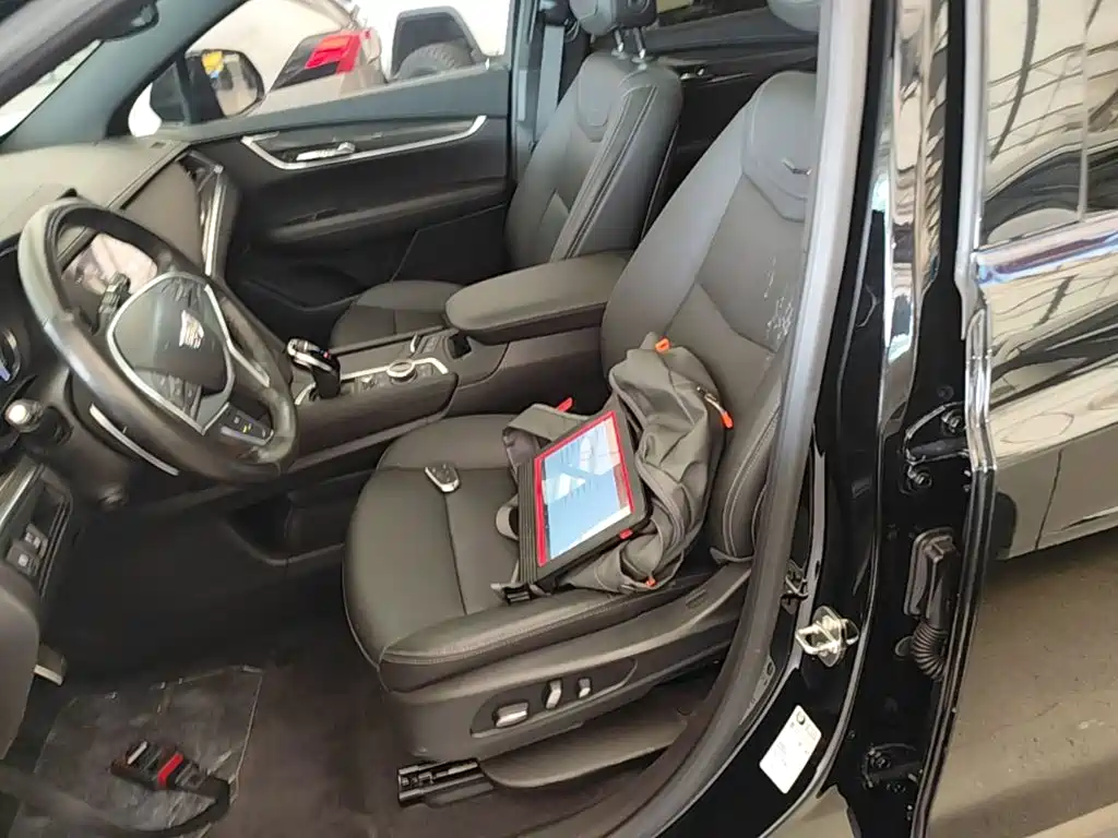 Cadillac XT5 — миниатюра 15