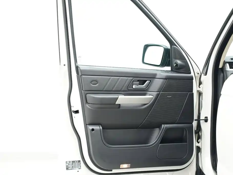 Land Rover Sport — миниатюра 15