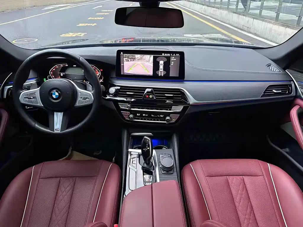 BMW 5 Series — миниатюра 5