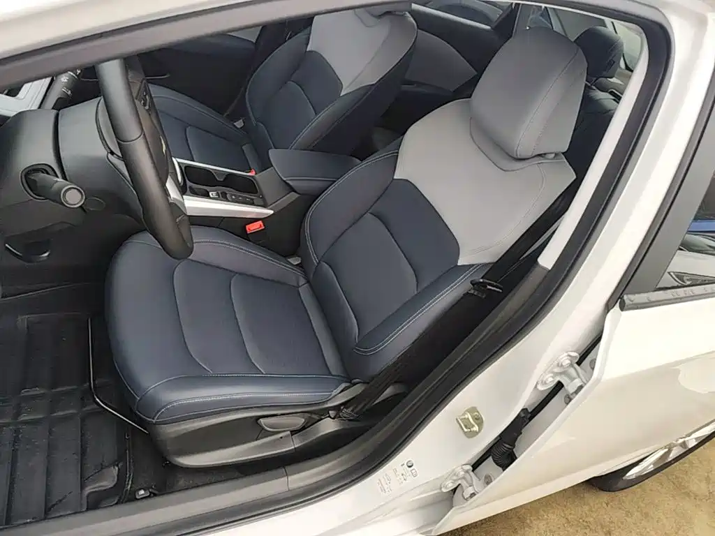 Chevrolet Monza — миниатюра 15