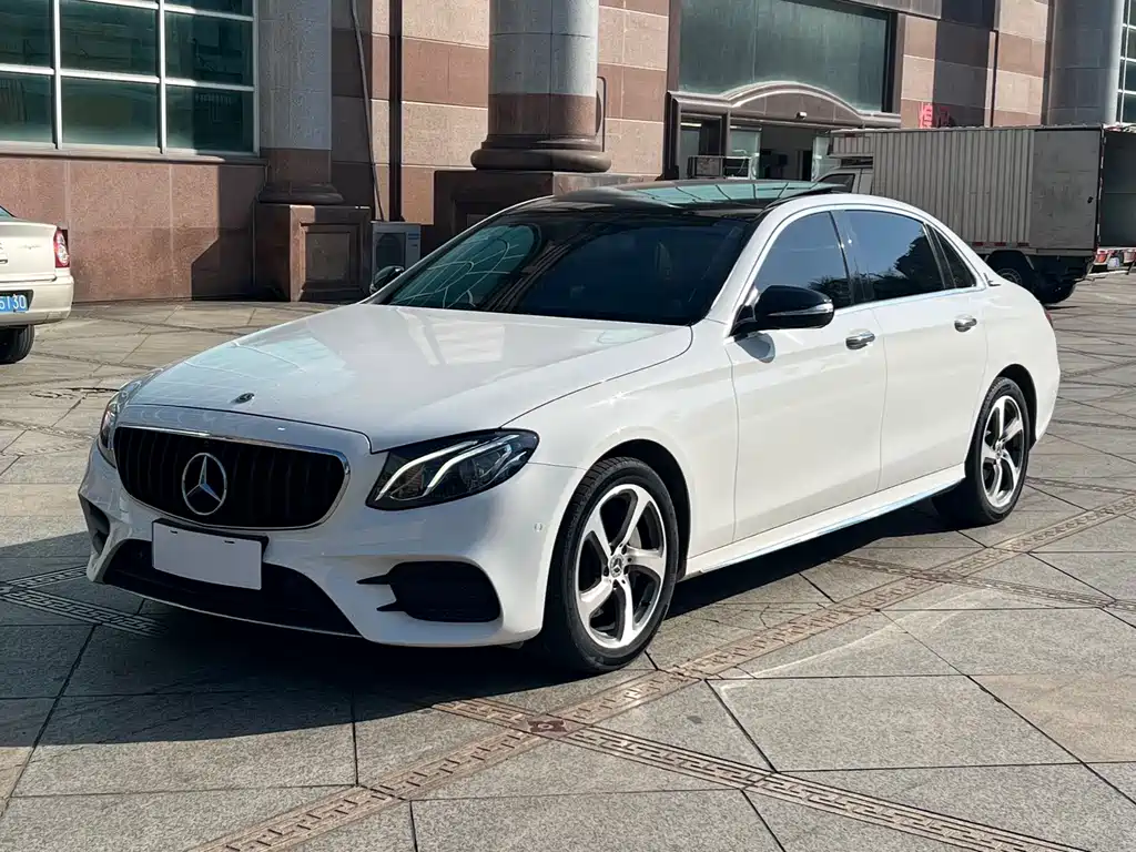 MERCEDES-BENZ  E CLASS