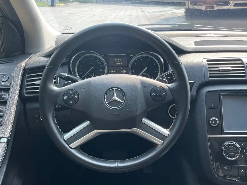 Mercedes-Benz R-Class — миниатюра 21