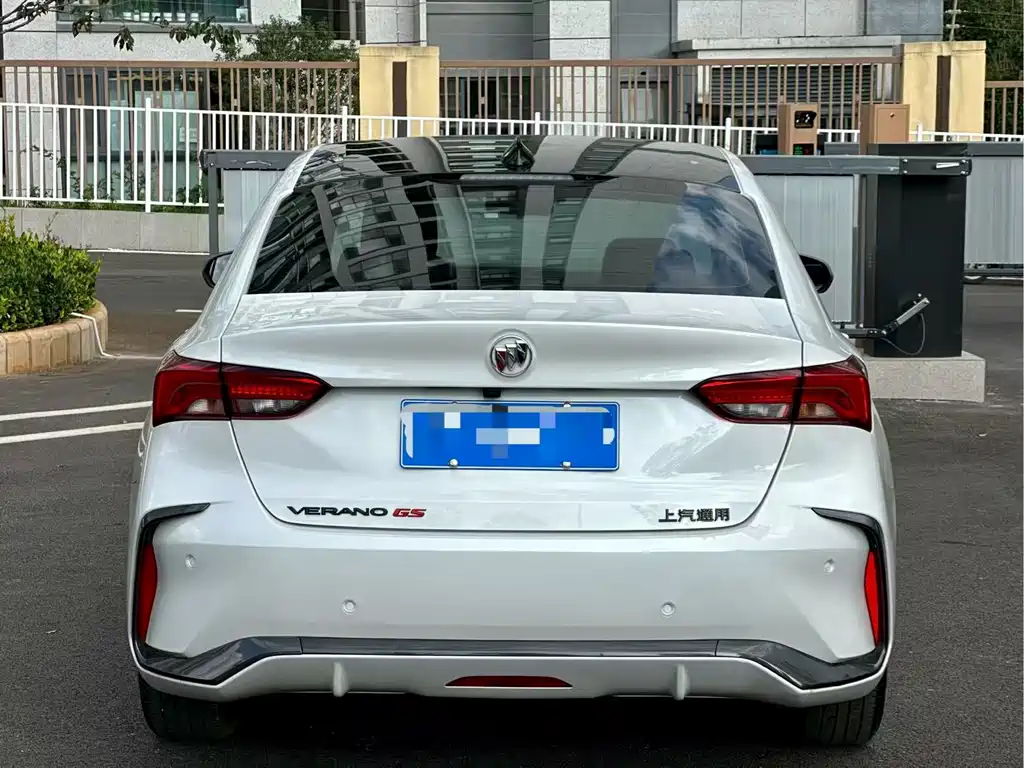 Buick Verano — миниатюра 5