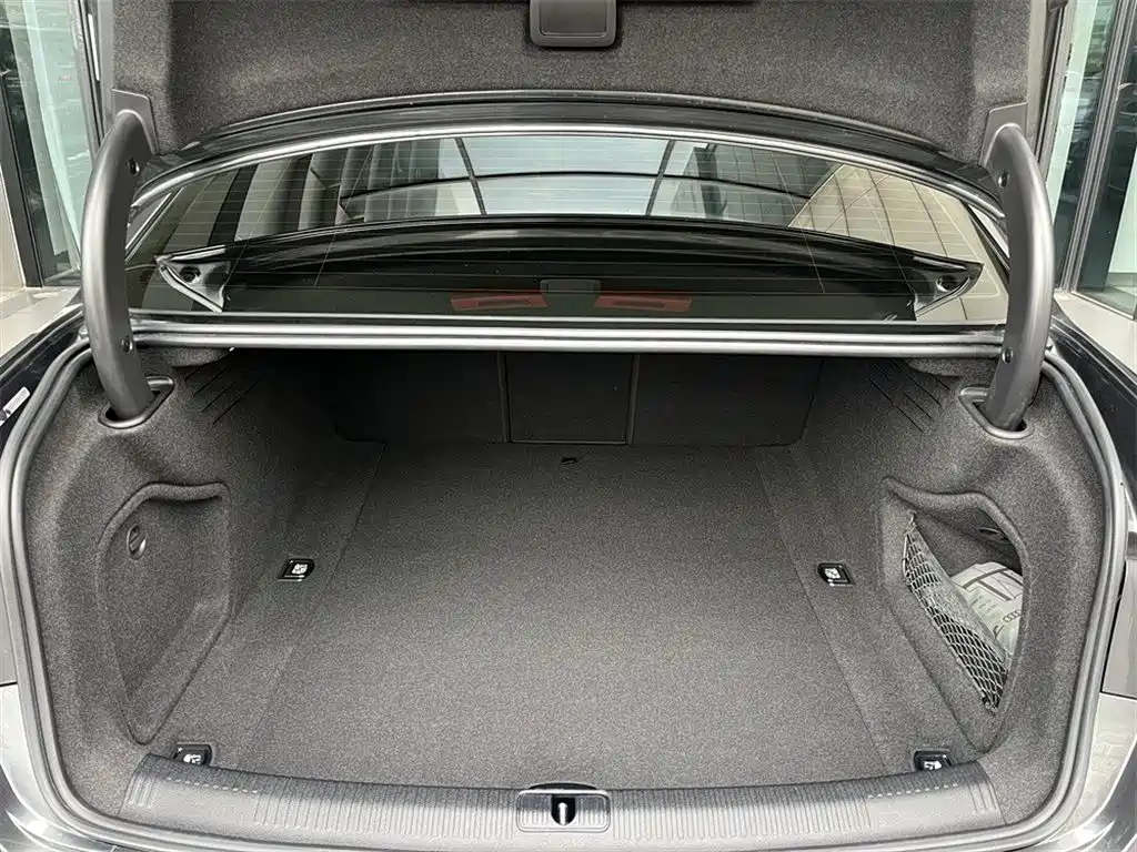 Audi A4L 2022 40 TFSI Fashion