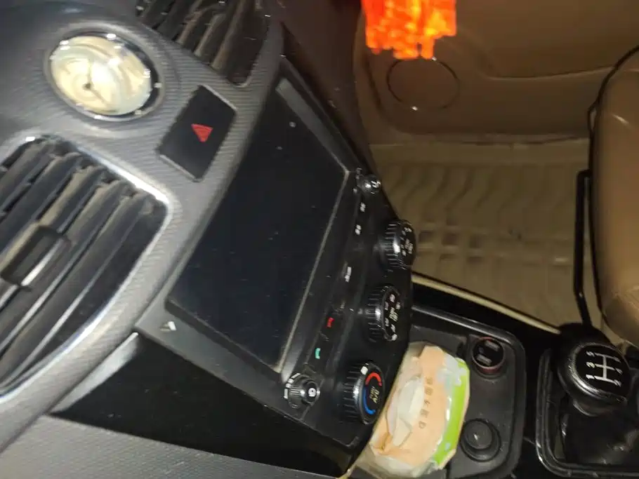 Wuling Hongguang — миниатюра 13
