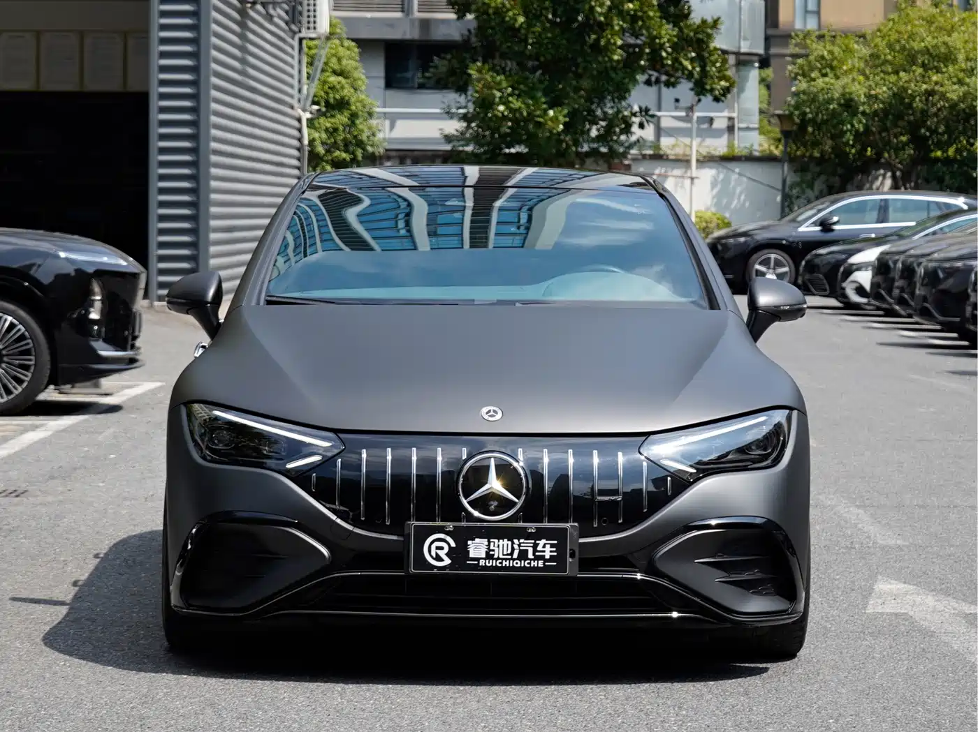 Mercedes-Benz EQE AMG