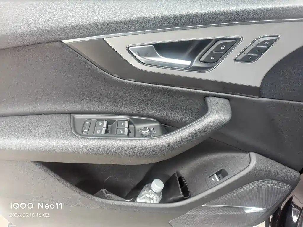 Audi Q7 — миниатюра 9