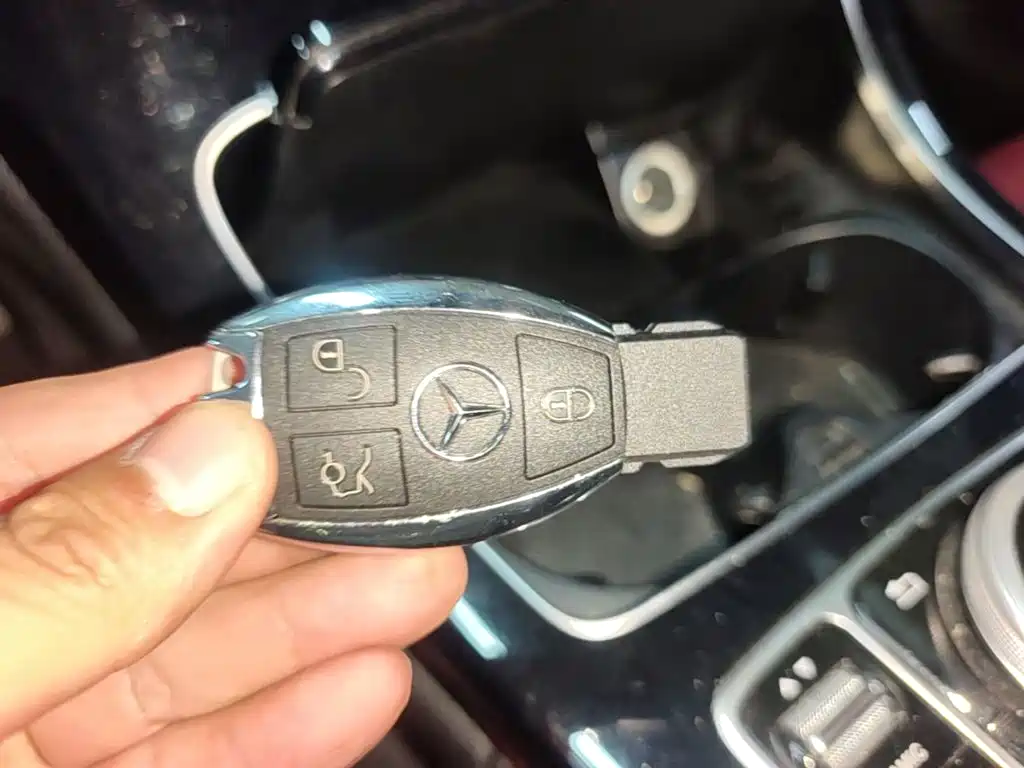 Mercedes-Benz C-Class — миниатюра 9