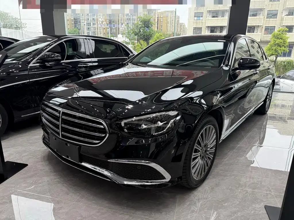 Mercedes-Benz E-Class 2021