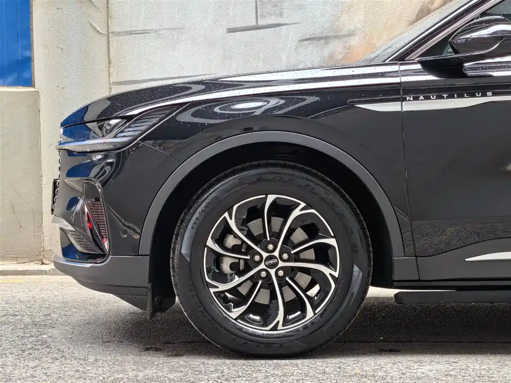 Lincoln Nautilus 2023 2.0T Premium