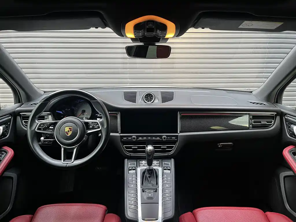 Porsche Macan — миниатюра 15