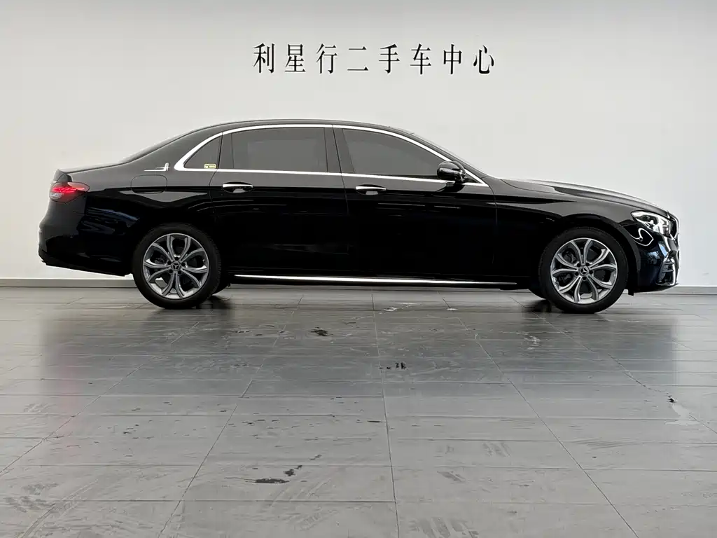 Mercedes-Benz E-Class — миниатюра 7
