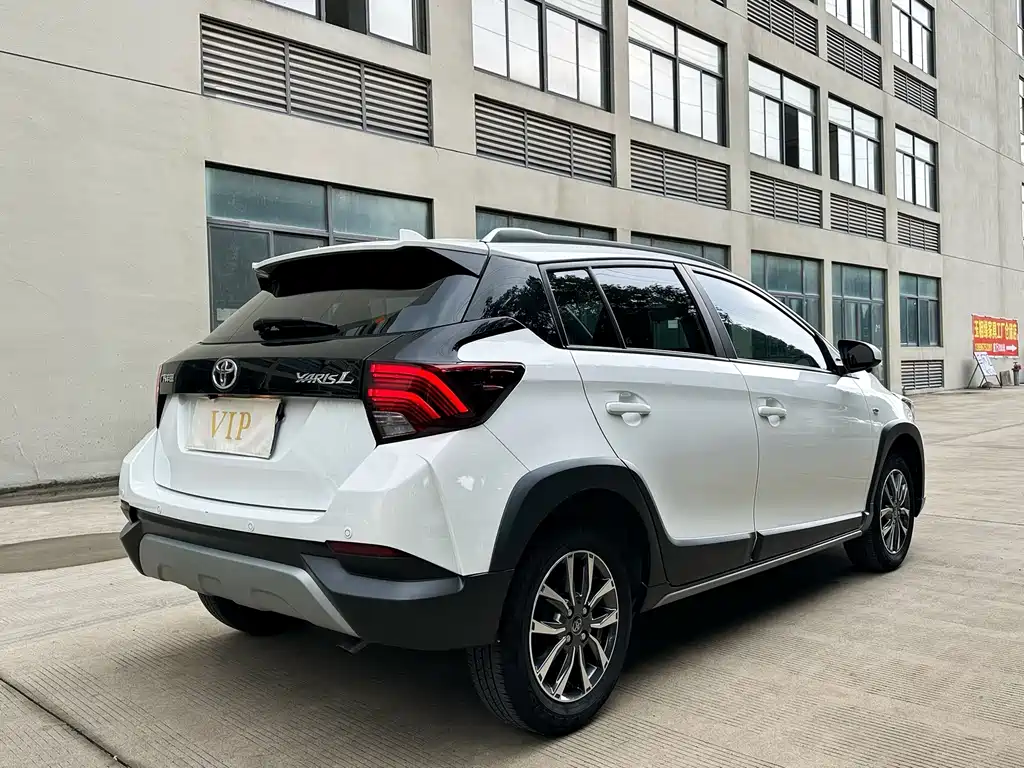 Toyota Yaris L — миниатюра 16