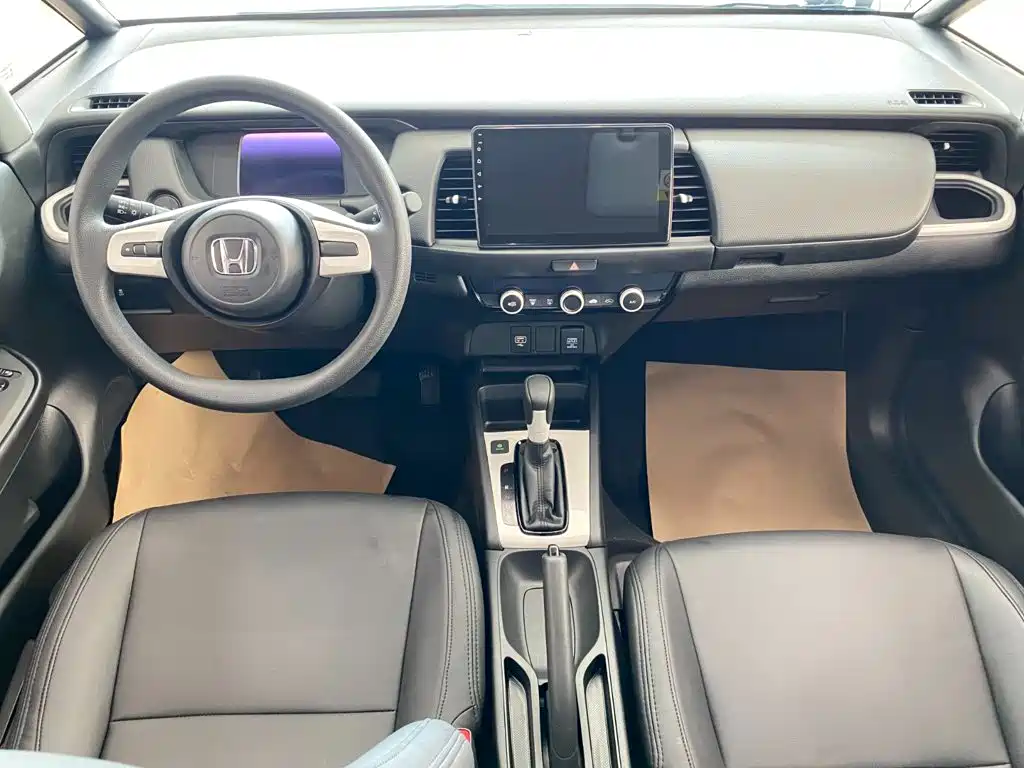 Honda Fit — миниатюра 8