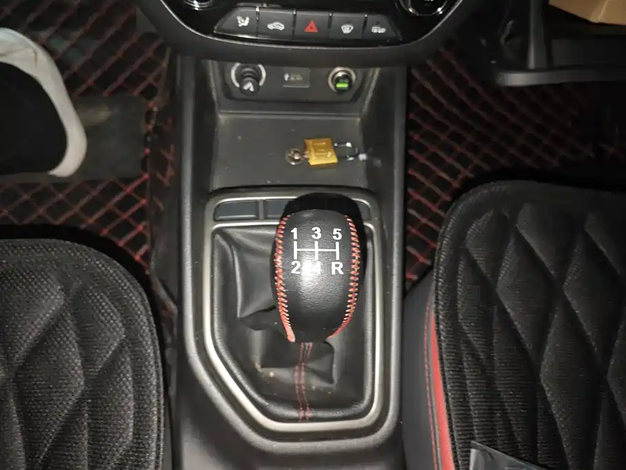Changan Eado XT — миниатюра 16