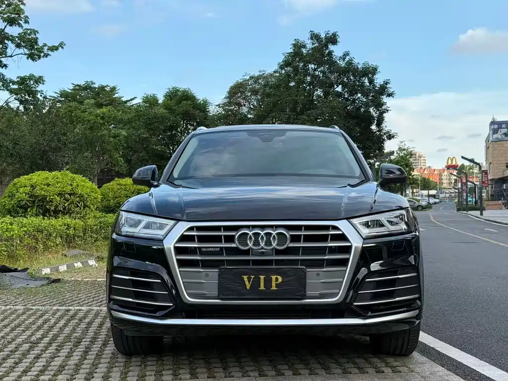 AUDI  Q5L